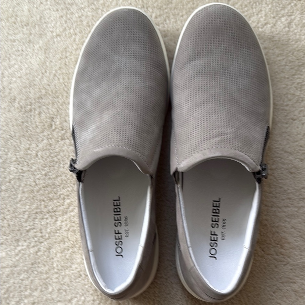 NEW Josef Seibel Women’s Grey Caren 22 Campa Nubuk Slip on Shoe
